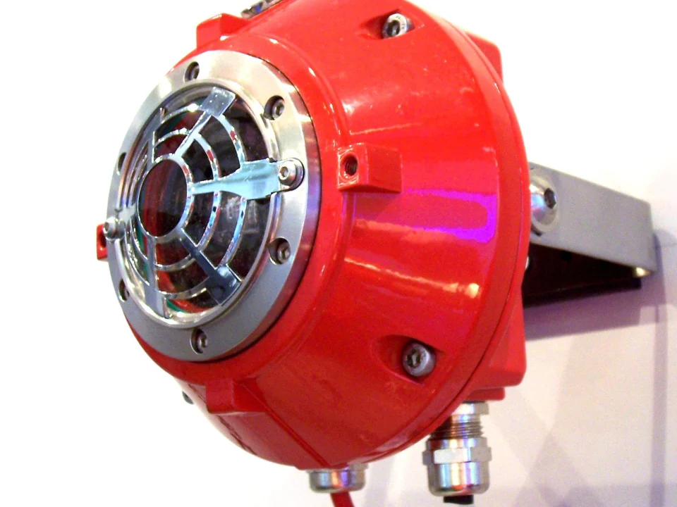 Industrial UV flame detector